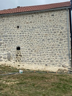 Façadier restauration joints de pierre à la chaux à Yssingeaux