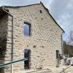 Façadier travaux joints de pierre en Haute-Loire